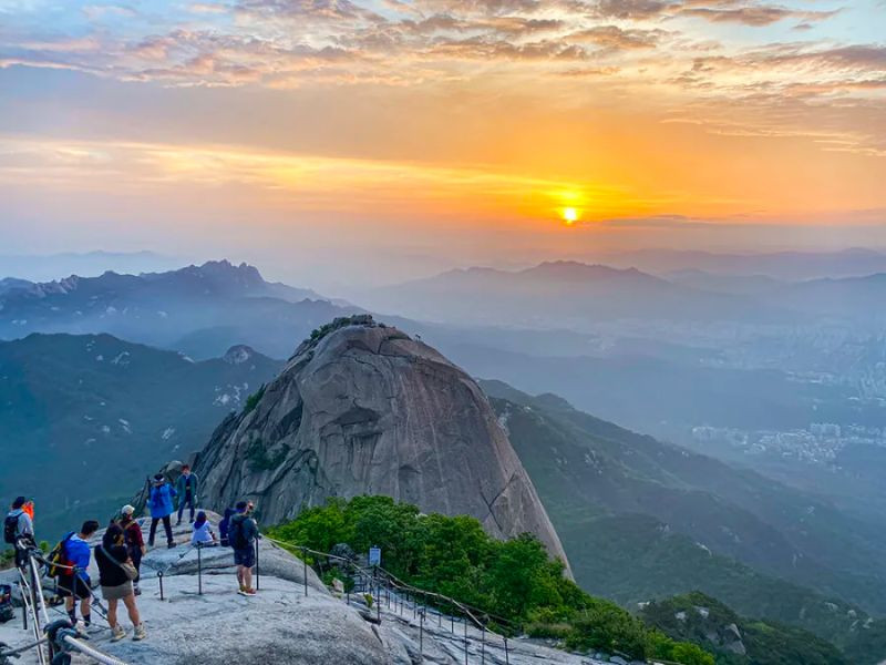 trekking núi Bukhansan